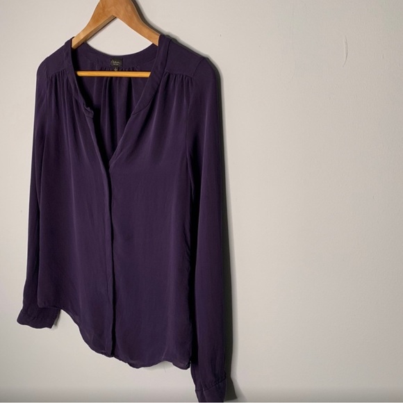 COPY - Aritzia T.Babaton 100% Silk Blouse - Picture 3 of 5